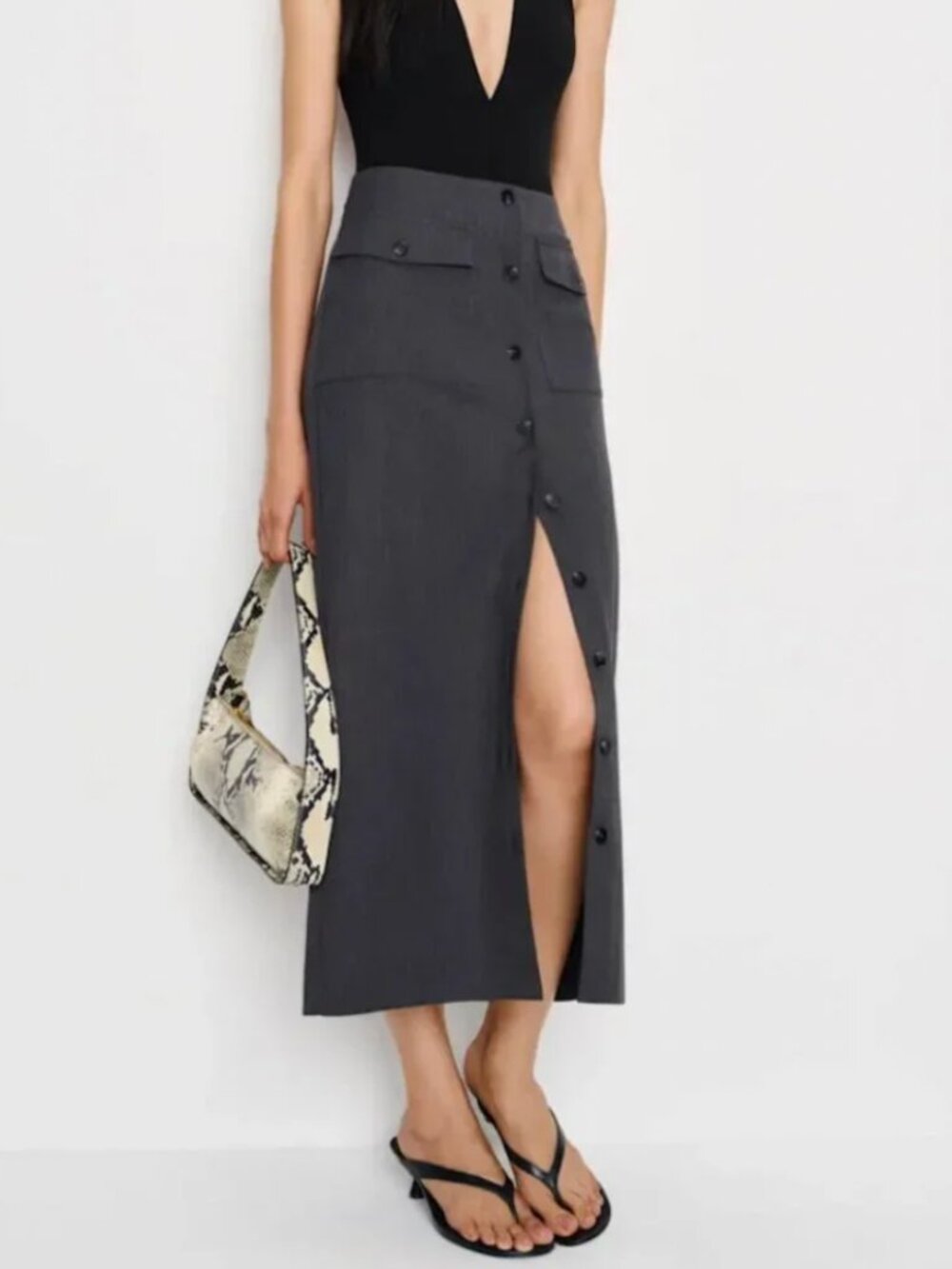 ✨ SALE✨ Reformation Britt Midi Skirt Charcoal Gray Business Causal Office Siren